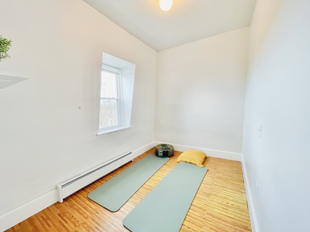 14 Auburn St, Worcester