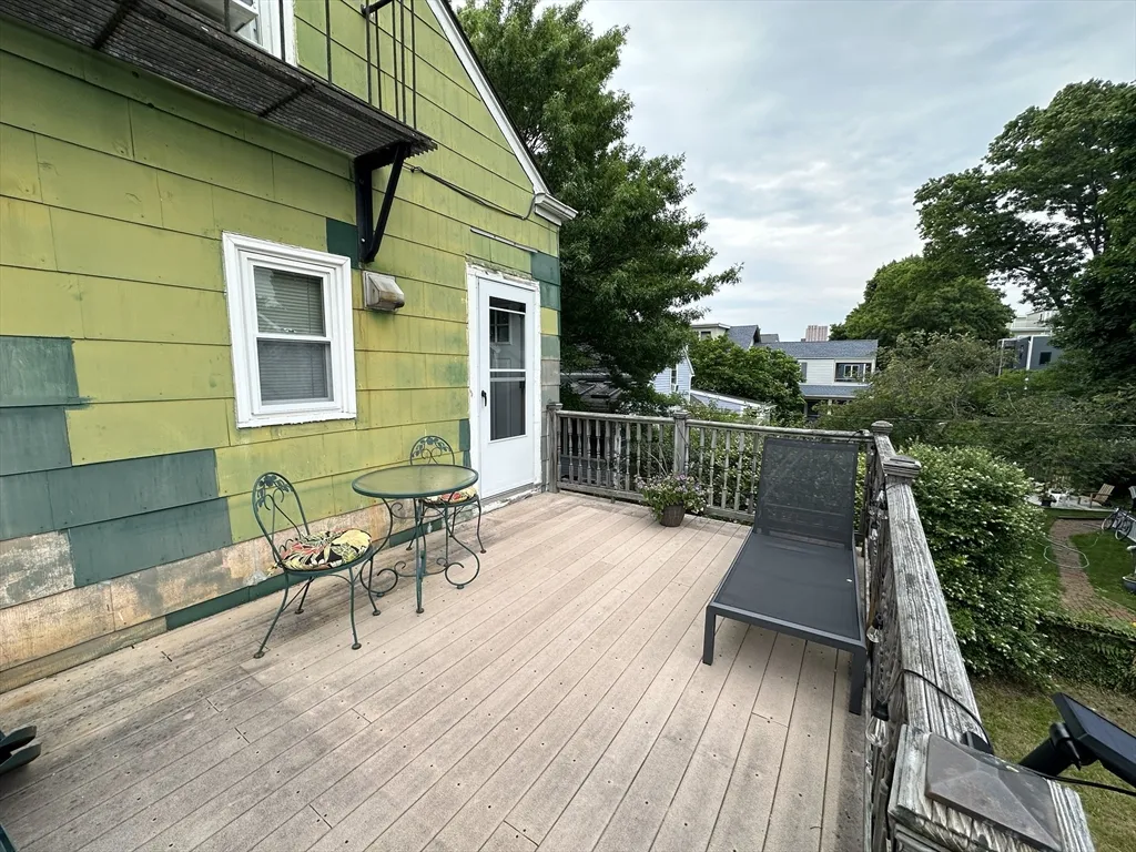 18 Tremont St, The Port