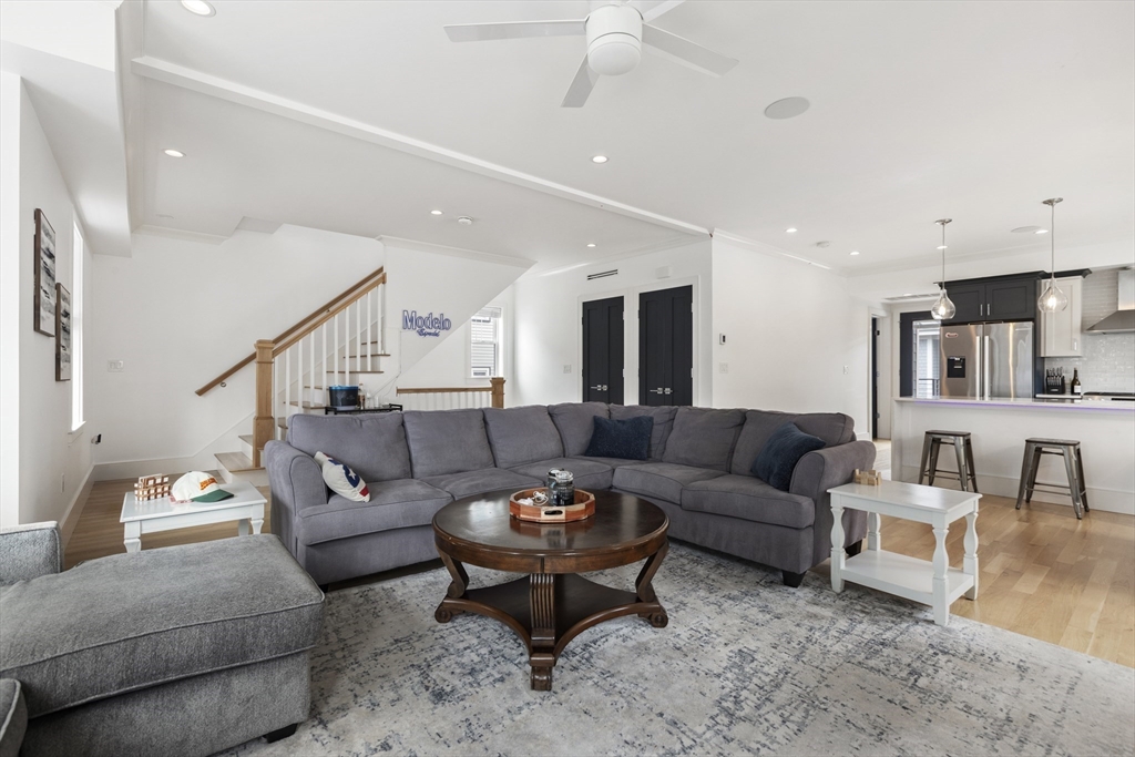 10 Hallet, Dorchester