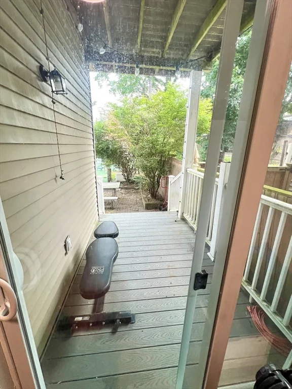 682 E 6th St, South Boston