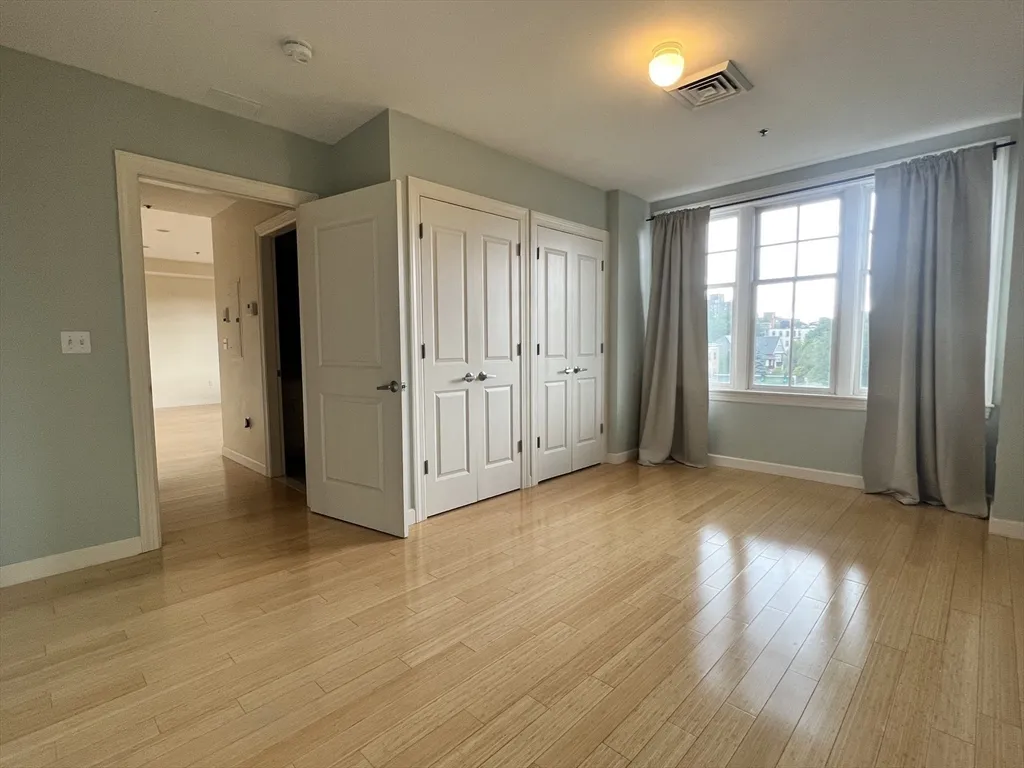 163 Chestnut Hill Ave, Brighton