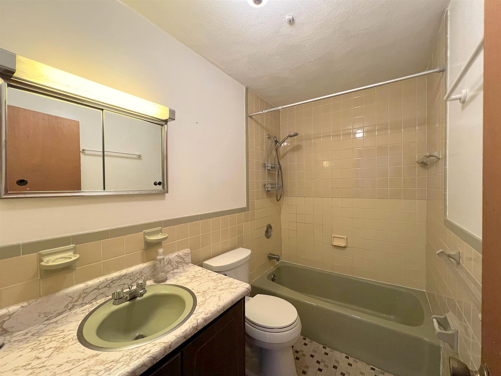 25 Linden Ave, Spring Hill