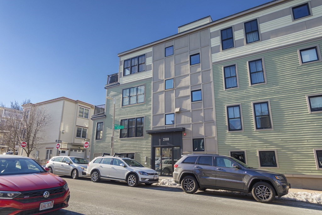 288 C St, South Boston