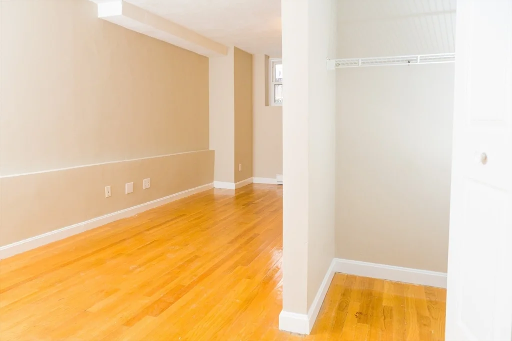 41 Marion, Eagle Hill