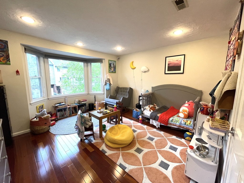 119 Beaconsfield, Aspinwall Hill