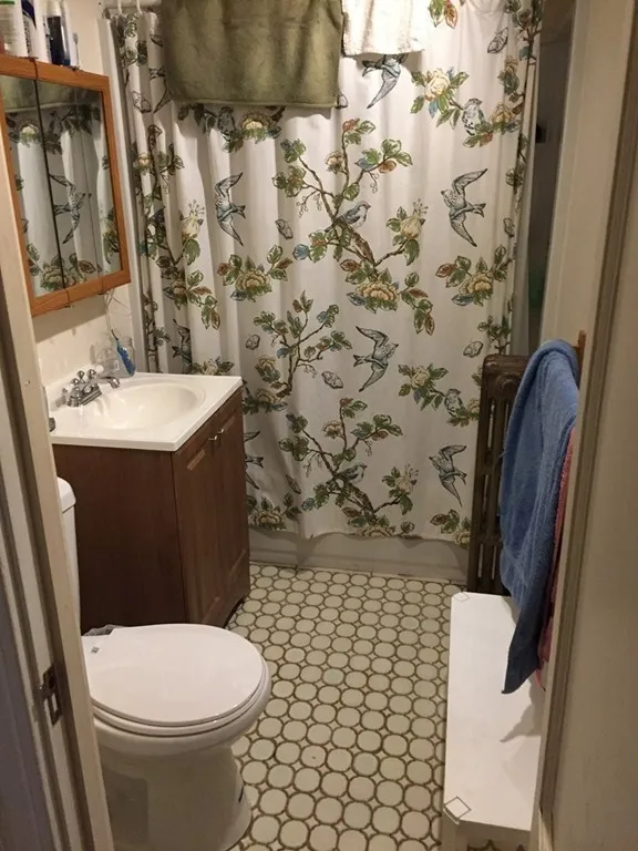 51 Adams St, Medford