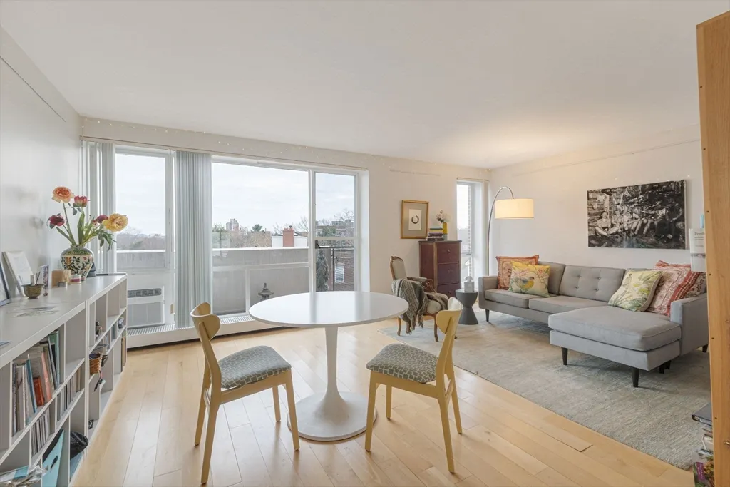 29 Concord Ave, Neighborhood Nine