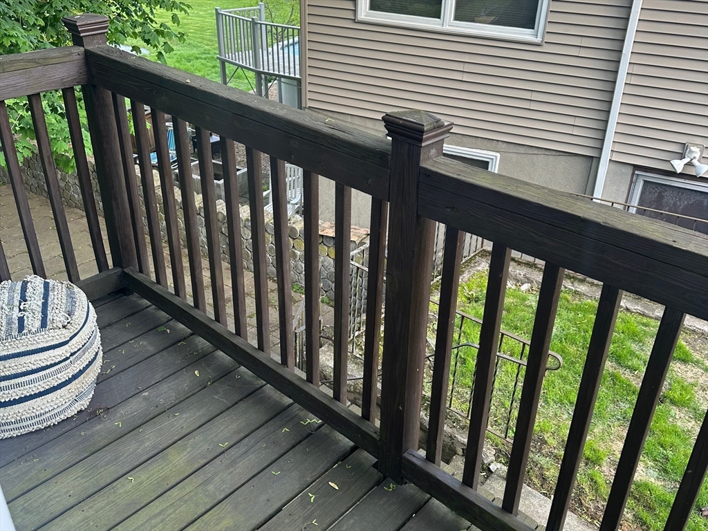 33 Garfield Ave, Woburn