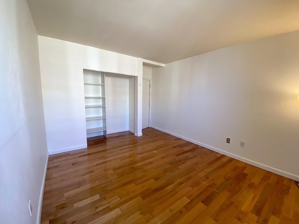 29 Brainerd Rd, Allston