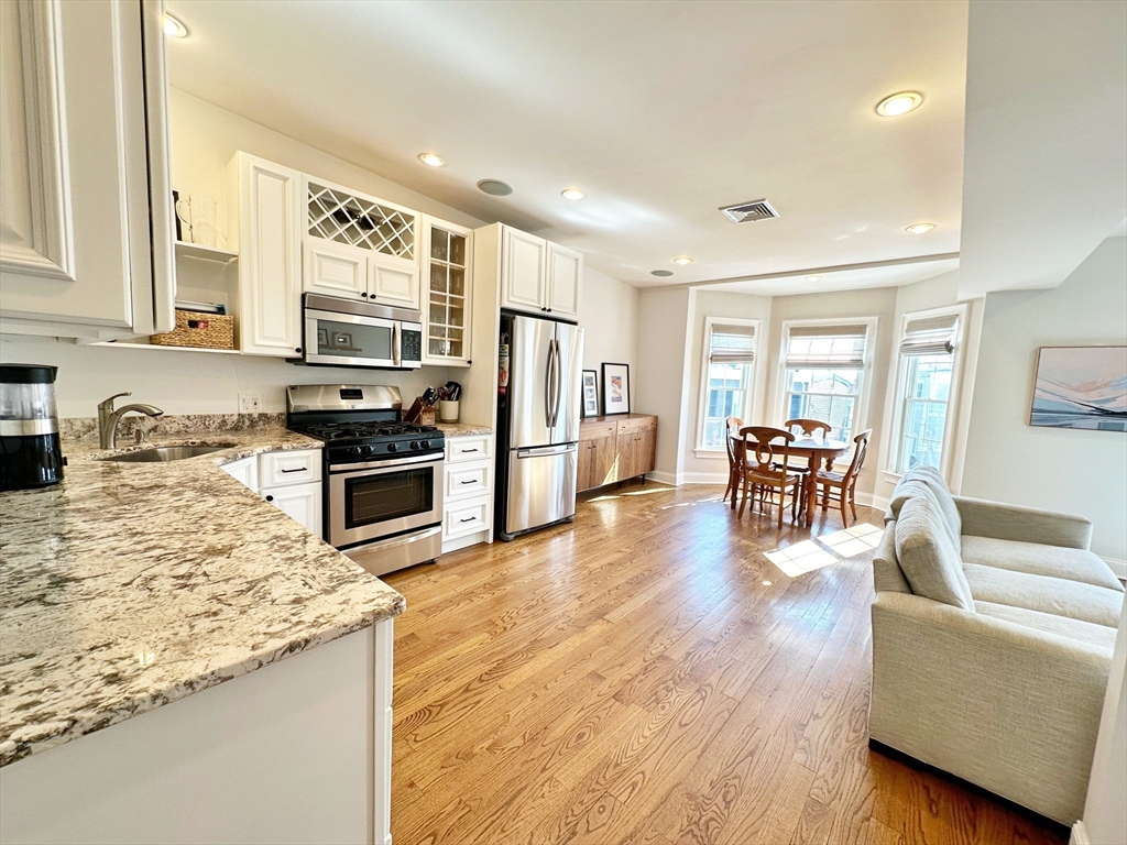 520 Sumner St, East Boston