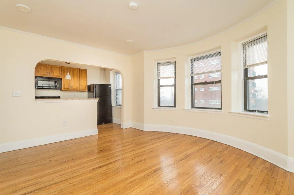 123 Highland Ave, Winter Hill