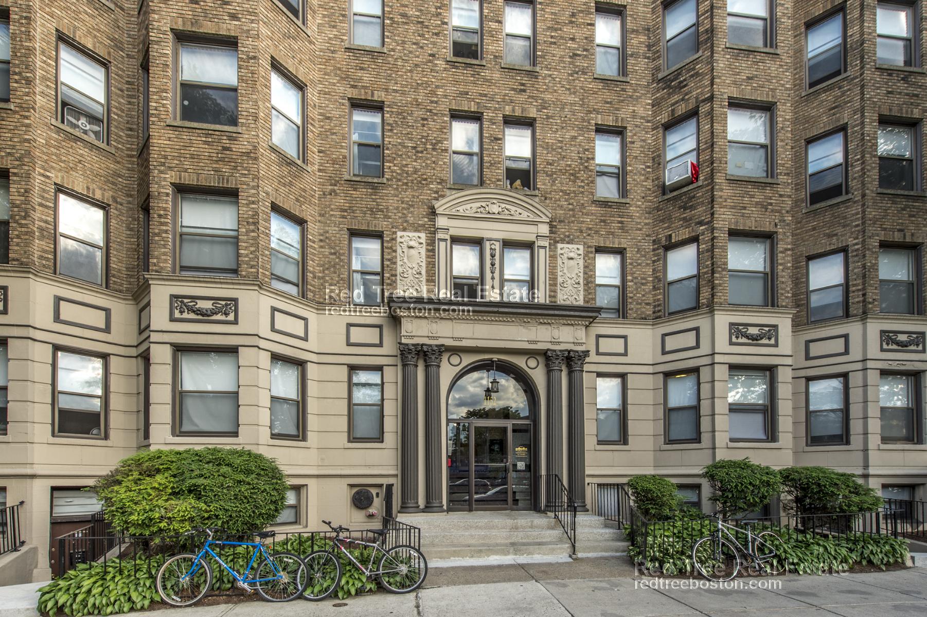 1156 Commonwealth Ave, Allston