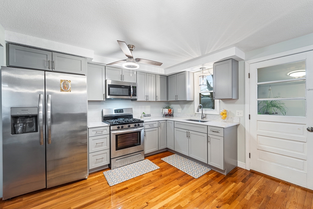 14 Newman St, Revere