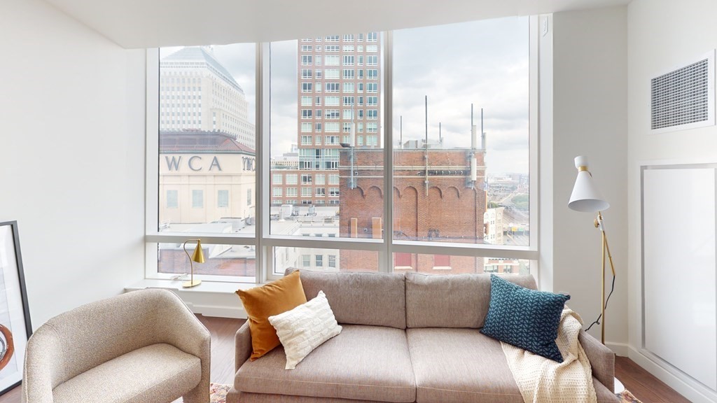 430 Stuart St, Back Bay