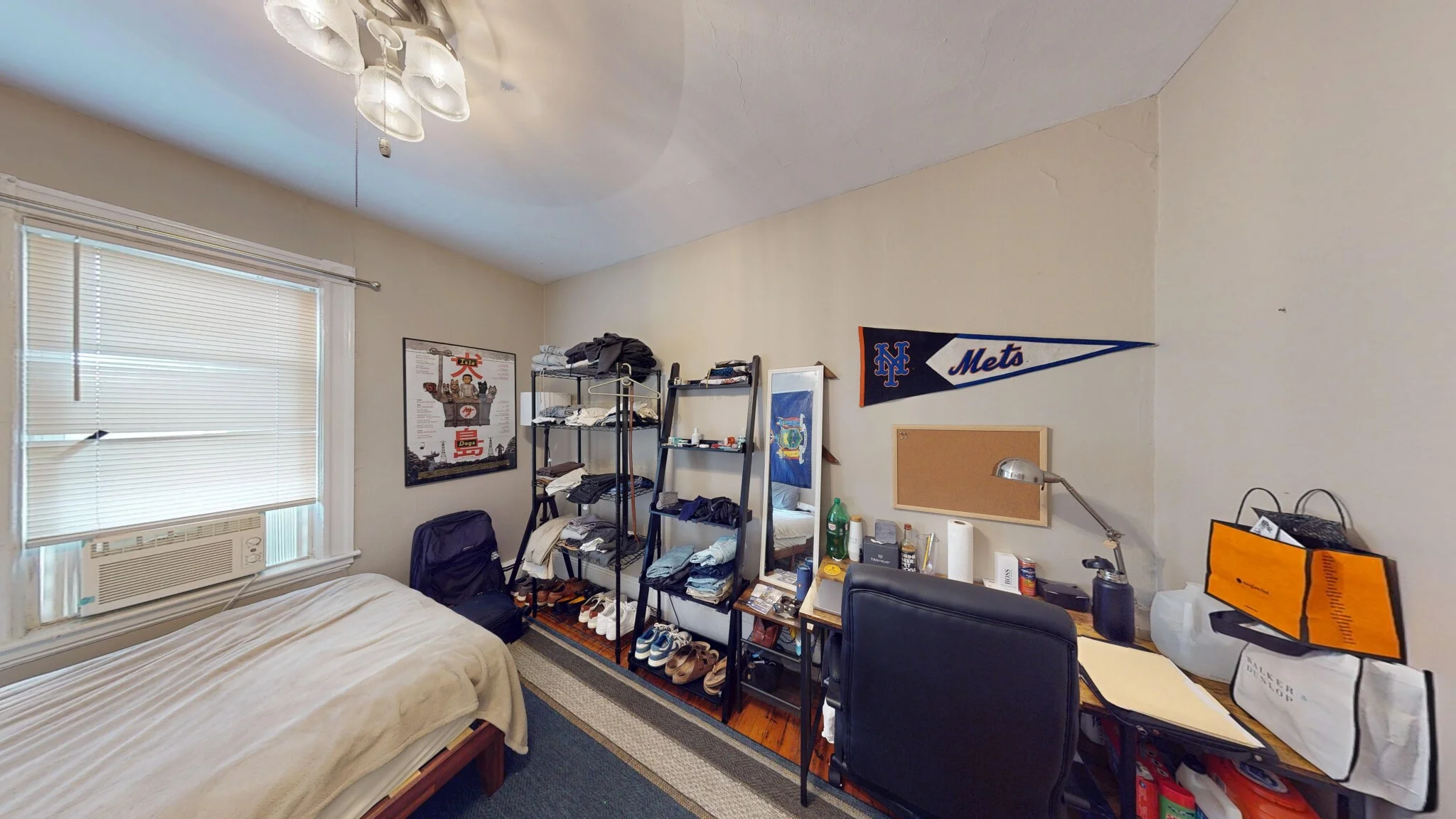 8 Sunset St, Mission Hill