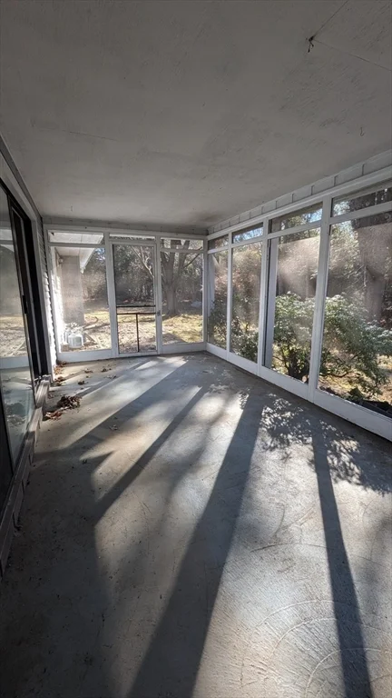 10 Sherwood Ave, Foxboro