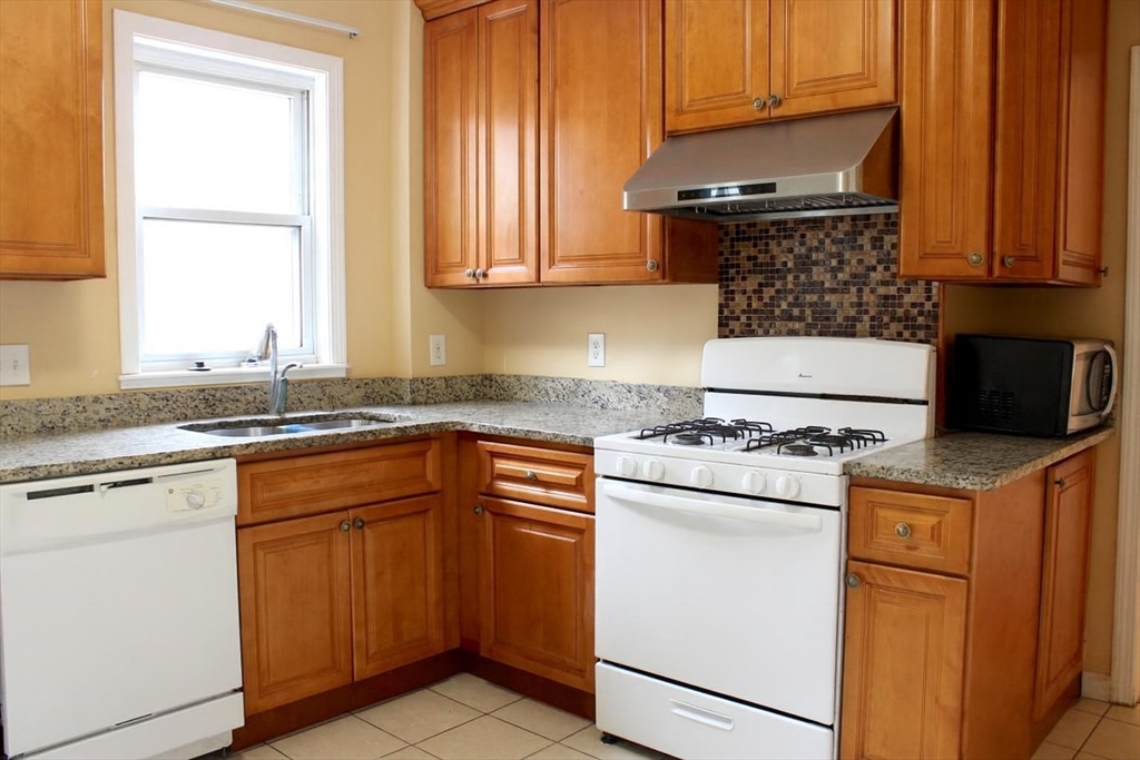 18 Chase St, Dorchester