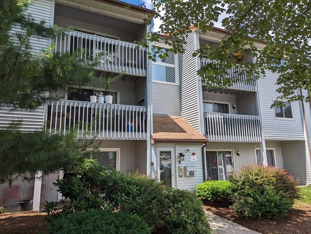 809 Franklin Crossing Rd, Franklin