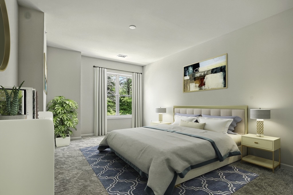 4 Winslow Ln, Grafton