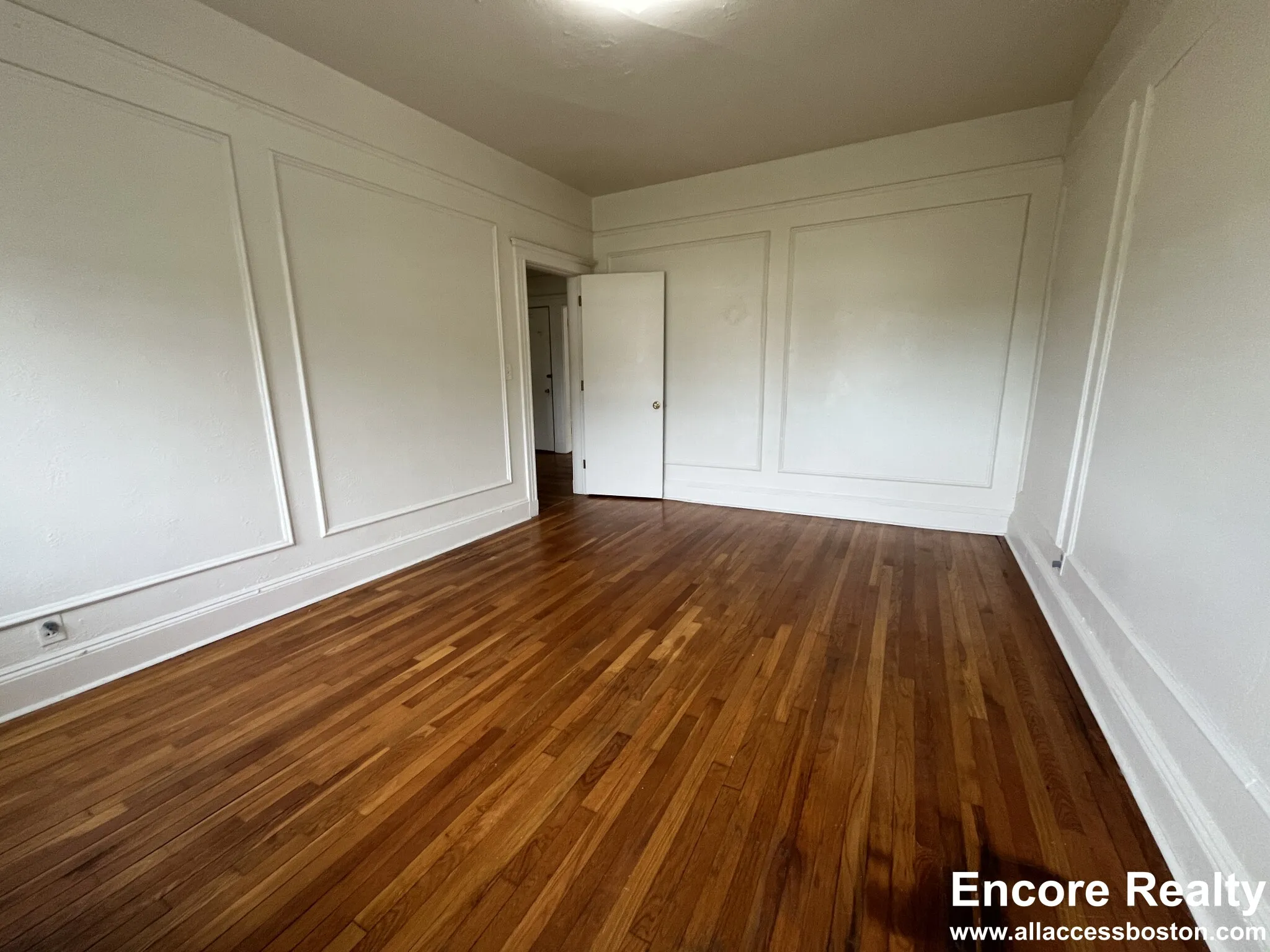 1687 Commonwealth Ave, Brighton