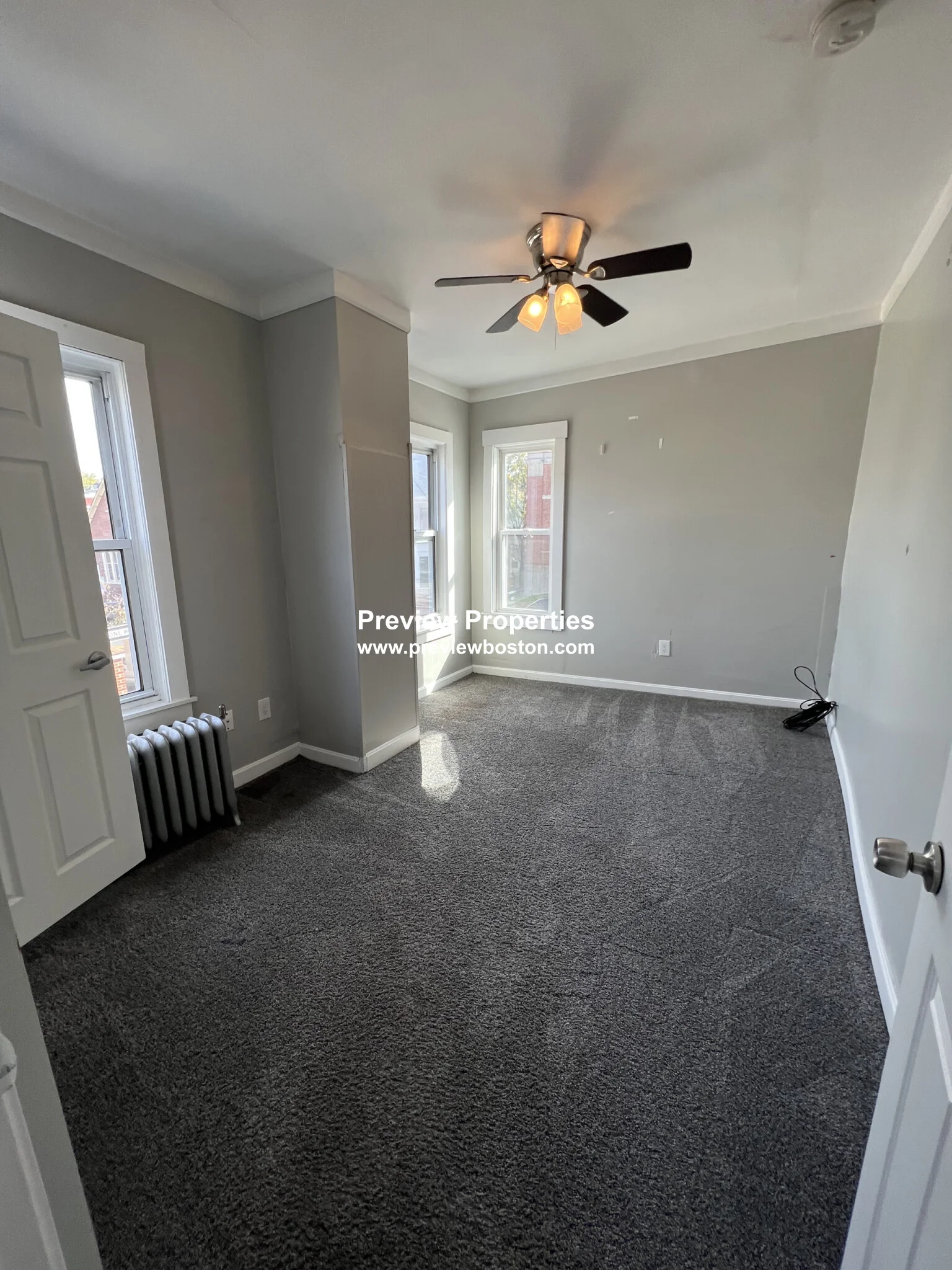 696 Broadway, Everett