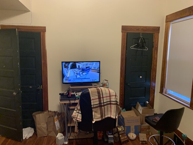 346 Faneuil St, Oak Square