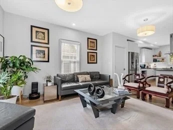 75 South St, Jamaica Plain