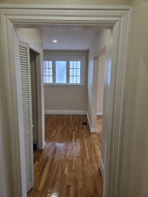 55 Rockland Av, Malden