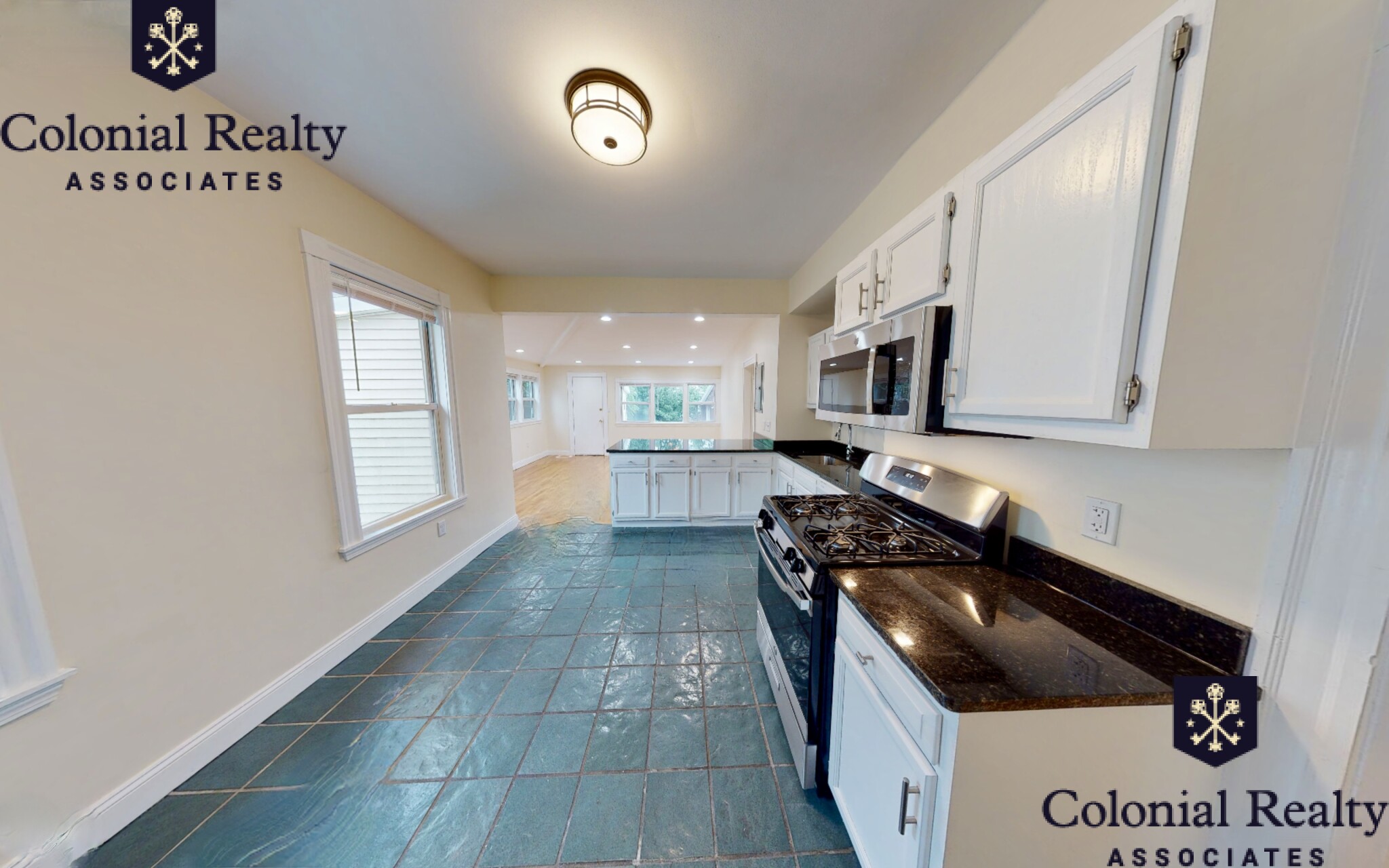 2572 Massachusetts Ave, North Cambridge