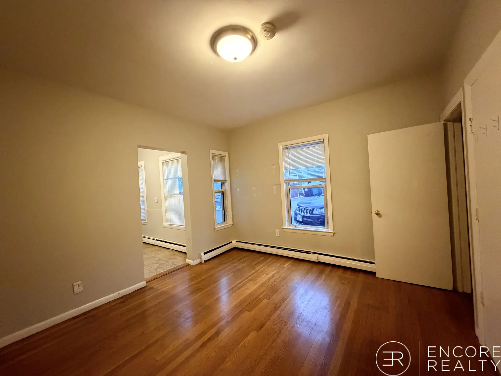 9 Elmer St, Riverside