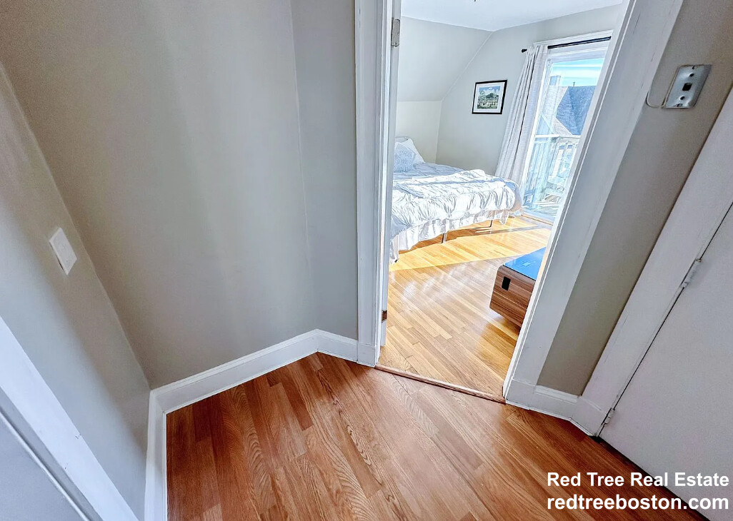 155 Spruce St, Watertown