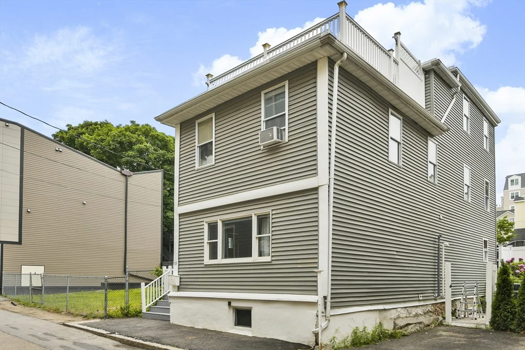 93 Dresser St, South Boston