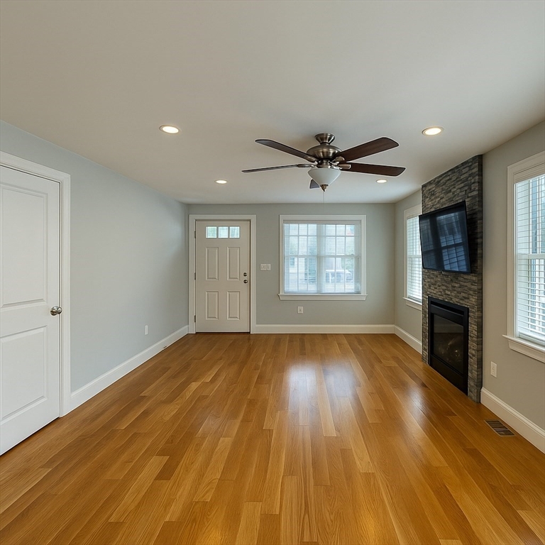 34 Knowlton St, East Somerville