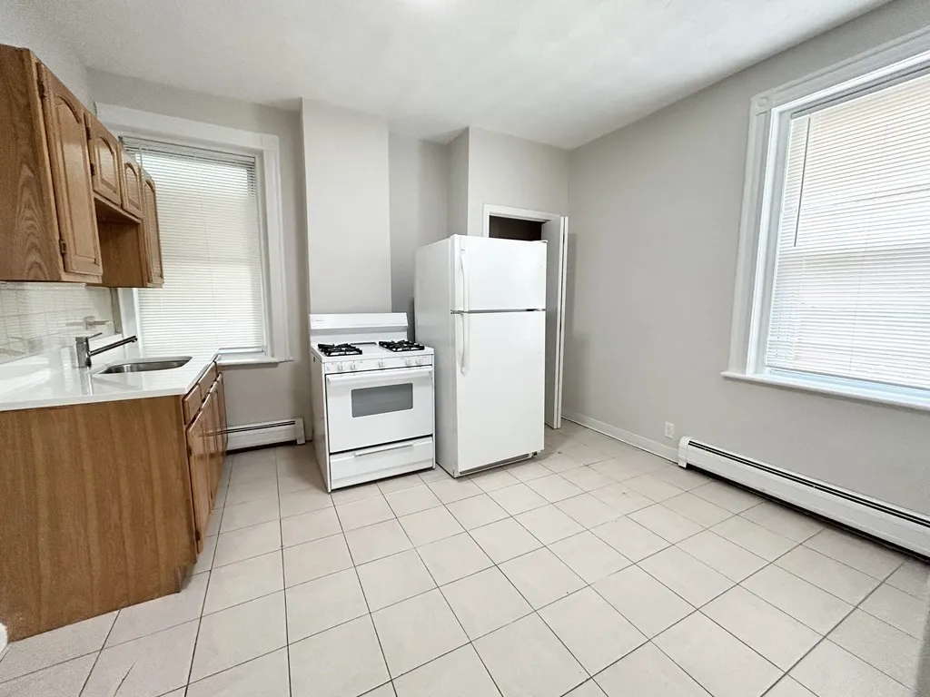 165 Gove St, East Boston