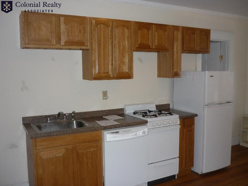 1615 Commonwealth Ave, Brighton