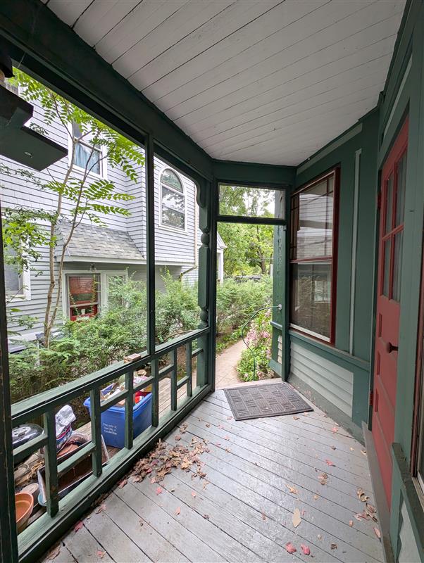 6 Hurlbut St, Neighborhood Nine