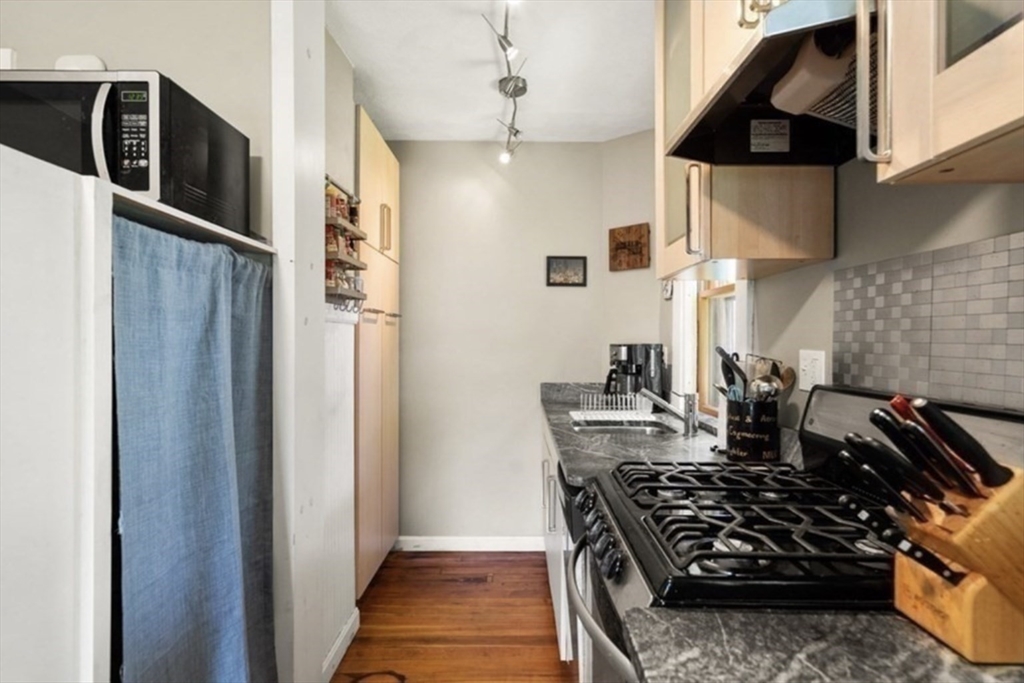 11-13 Phelps St, Salem