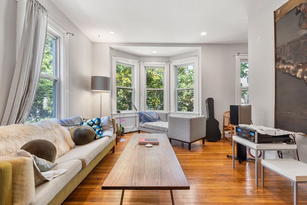 20 Glenwood Ave, Cambridgeport