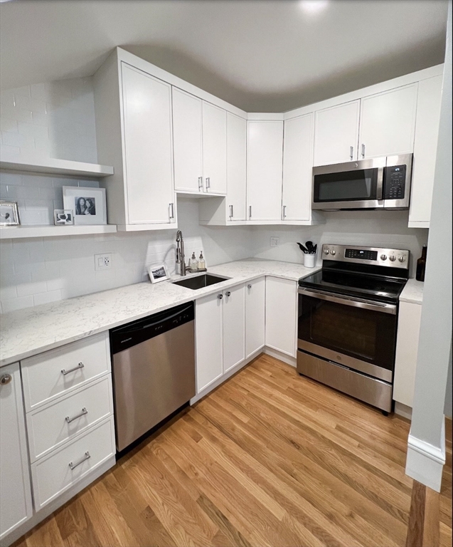 16 Claremont Park, South End