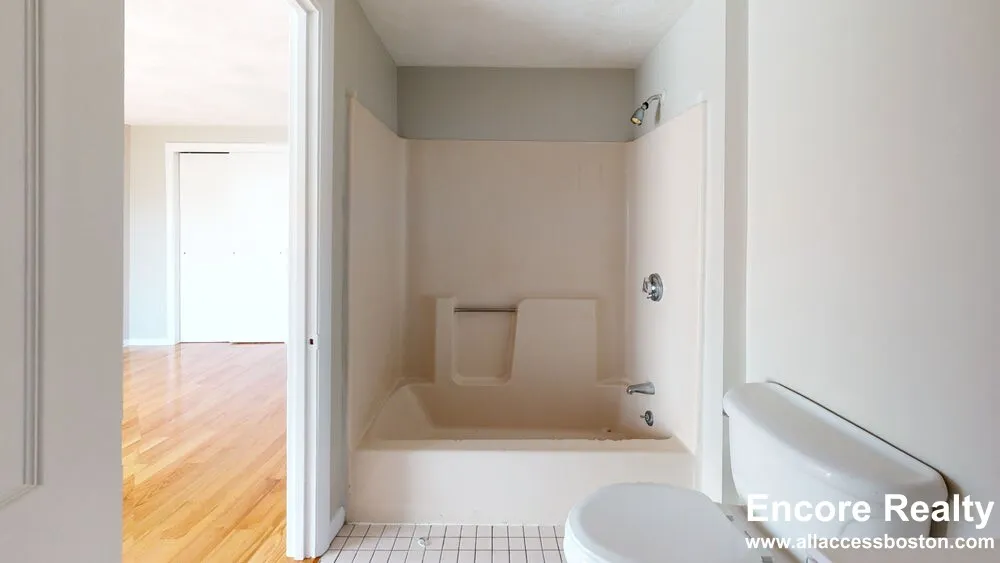 27 Kelley Ct, Allston