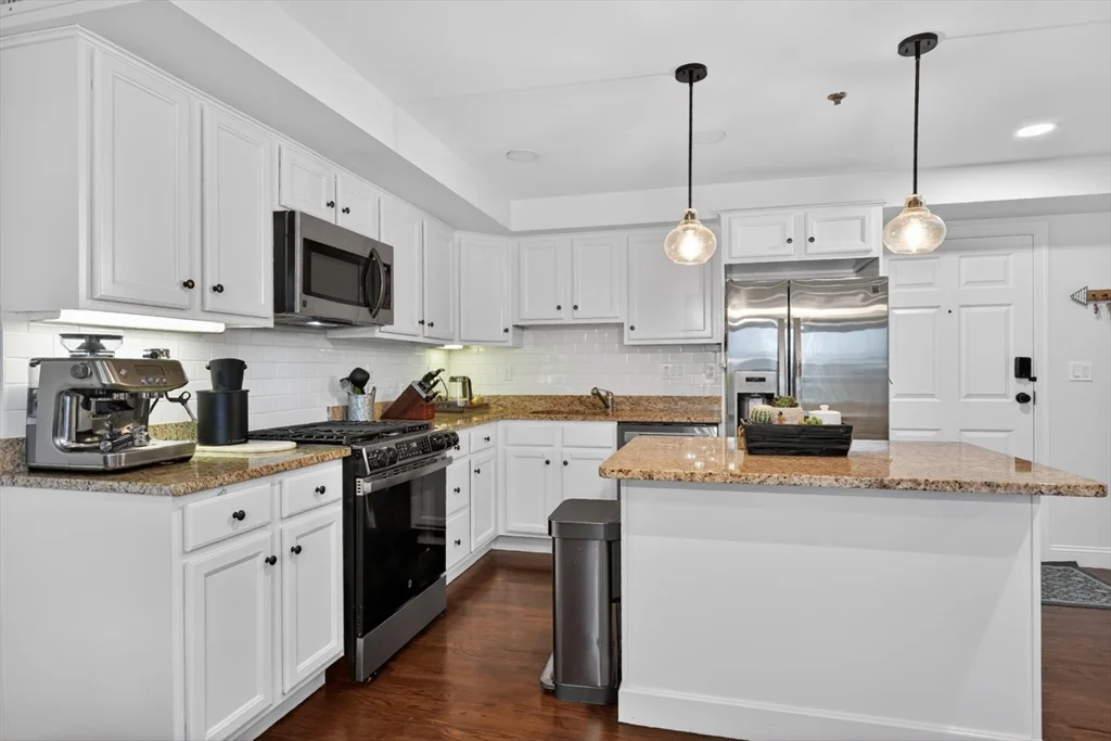 24 Arsenal St, Watertown