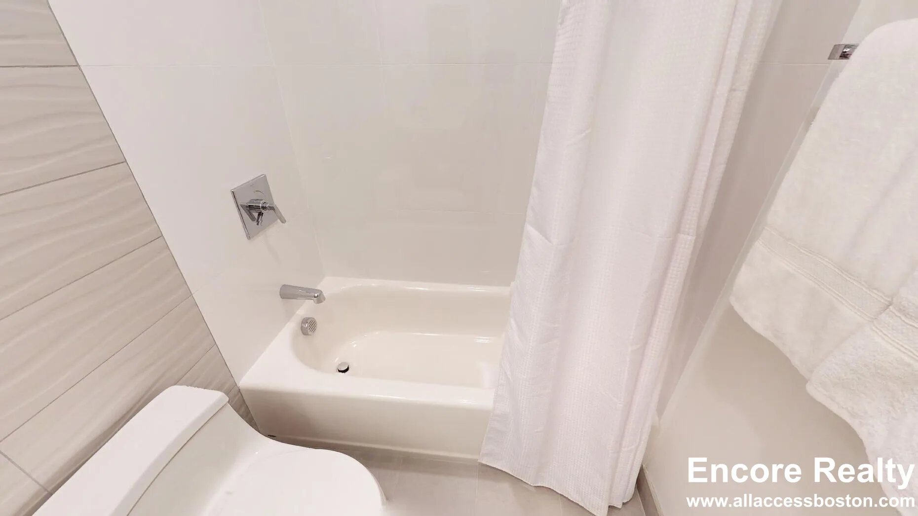 1079 Commonwealth Ave, Allston