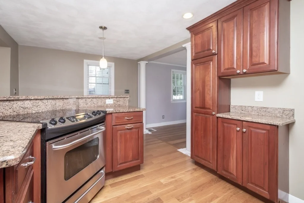32 Hamilton Rd, Wakefield
