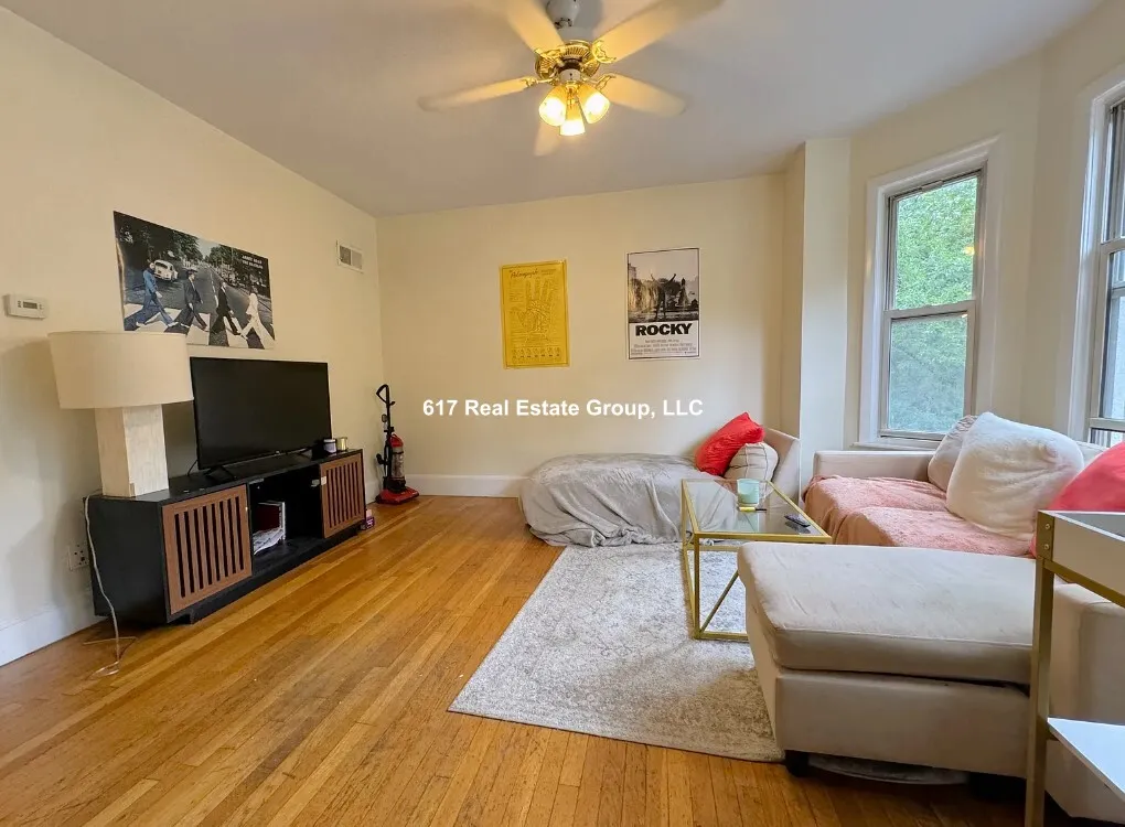 216 Freeman St, North Brookline