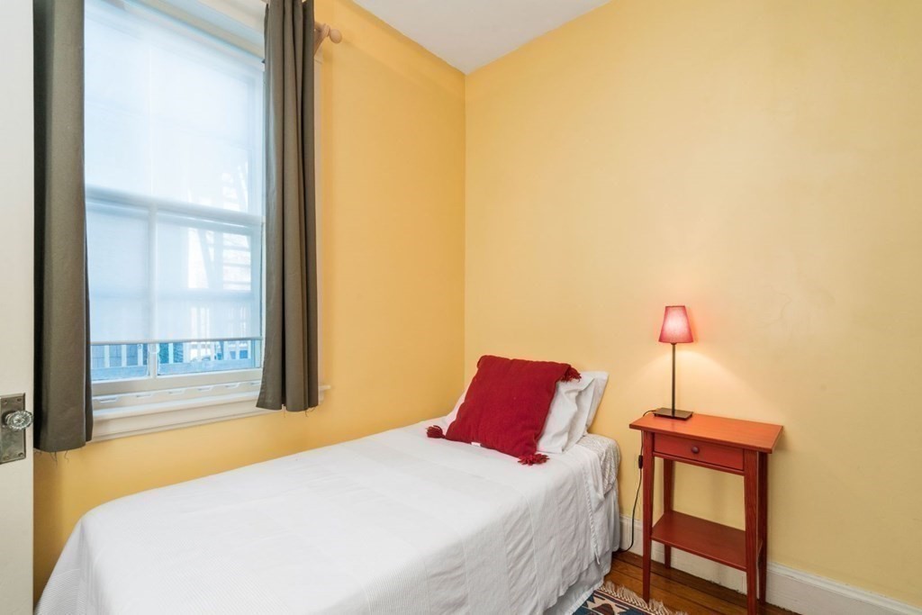 37 Lee St Furnished, Harvard Square