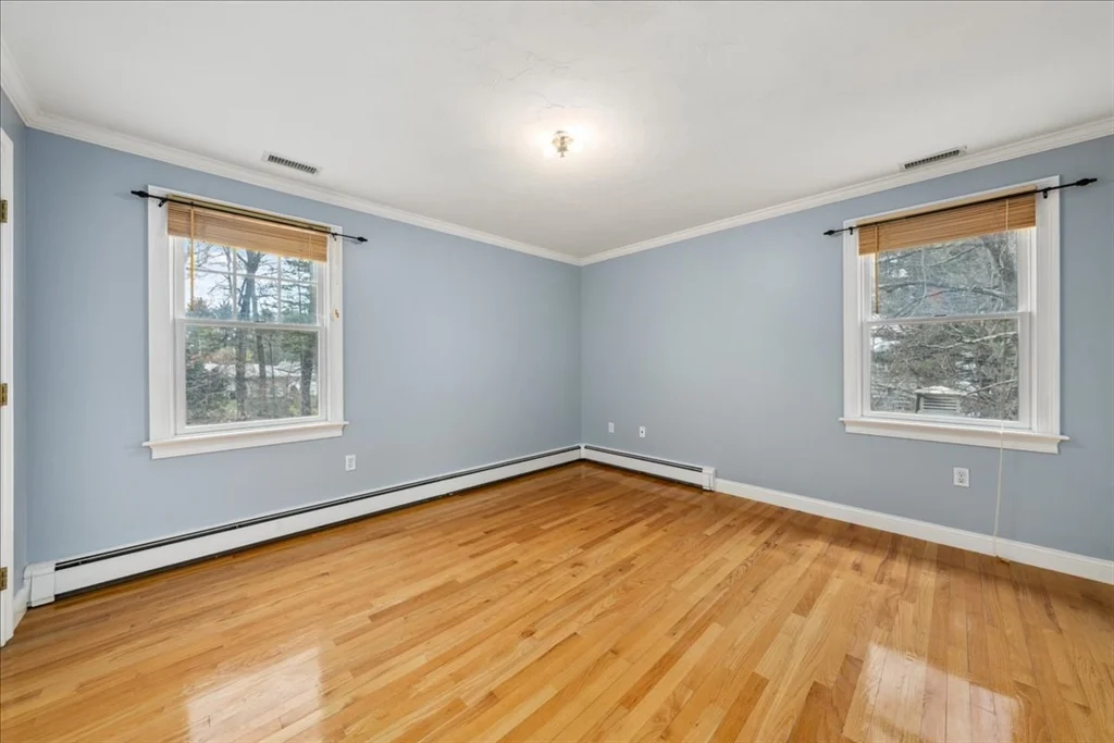 1 Glenbrook Rd, Framingham