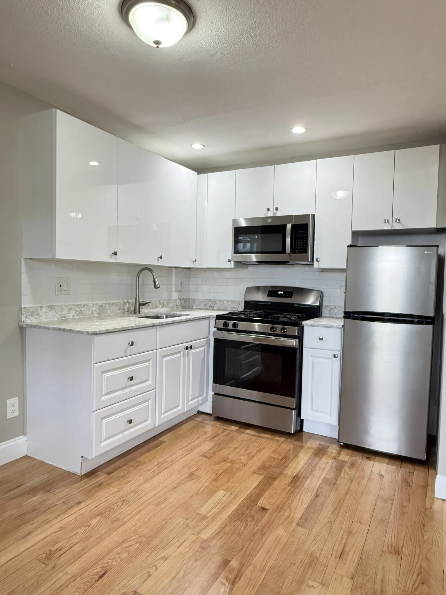 67 Shawmut St, Chelsea