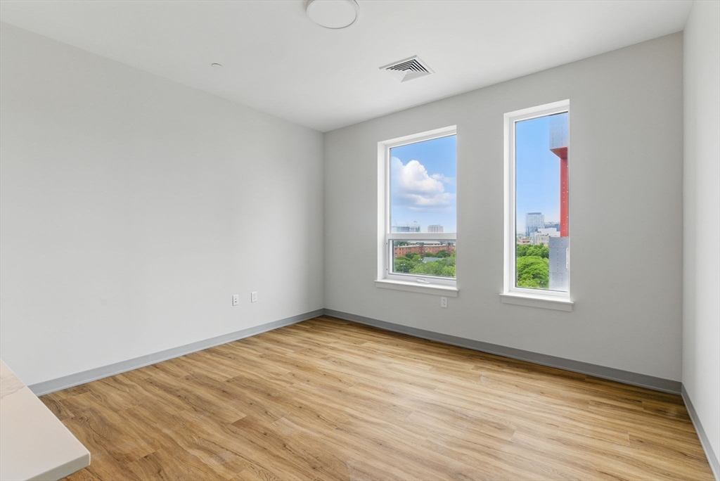 1170 Tremont St, South End