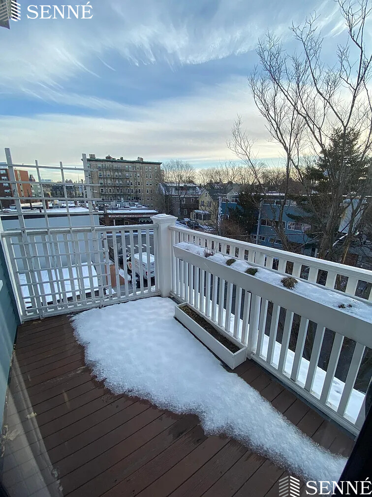 10 Bowdoin St, Neighborhood Nine