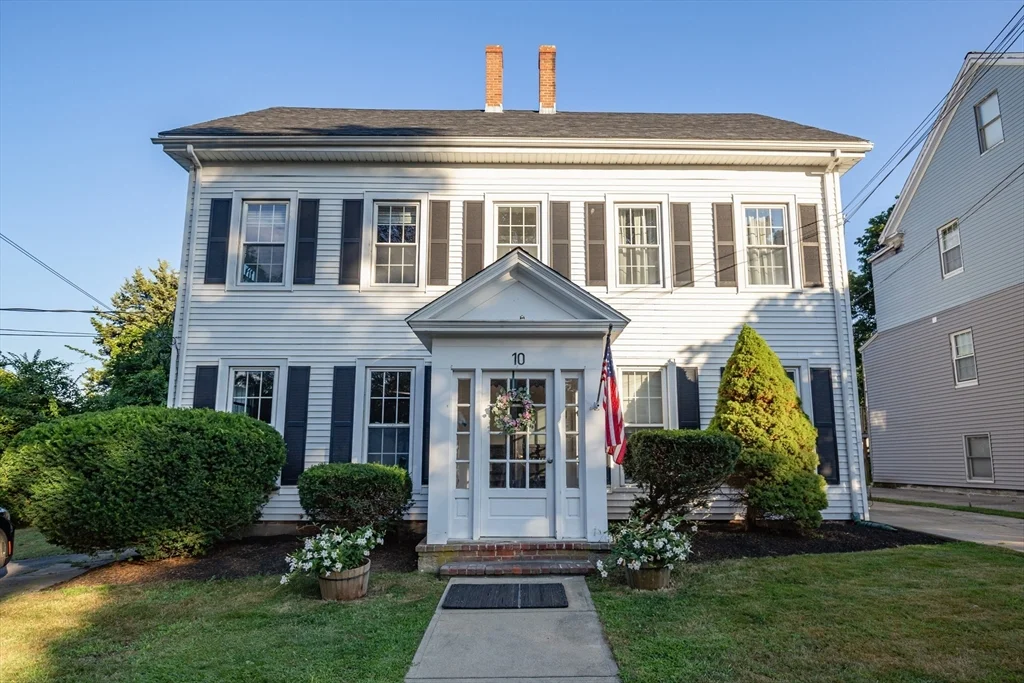 10 Cushman St, Downtown